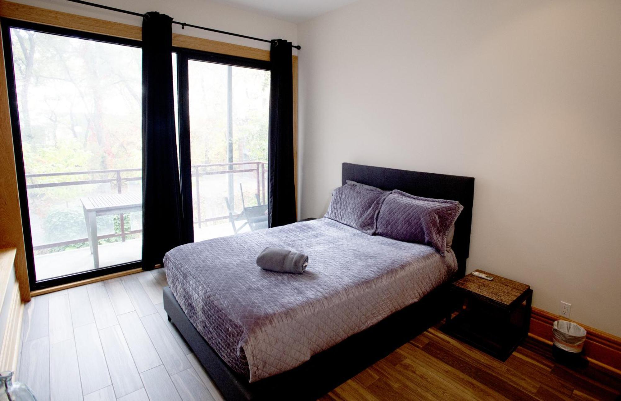 Spacious Downtown Montreal Apartment, 4Br-2Ba,Free Wifi Екстер'єр фото